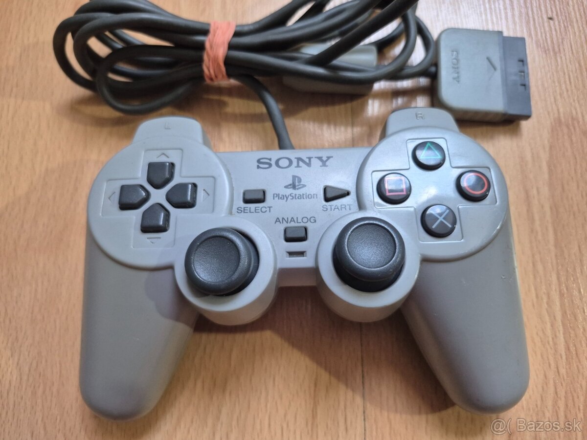 Predám Sony ovládače na PS1 a PS One - 2