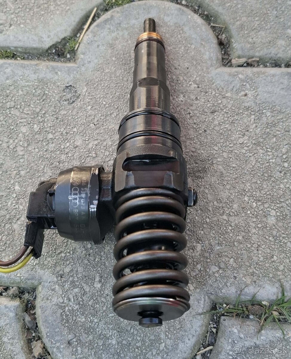038130073AN Vstrekovač 1.9TDI 96kW - 2
