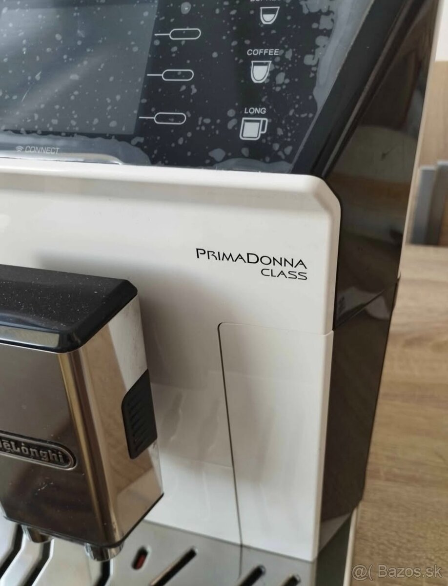 kávovar čierno biely class Delonghi - 2