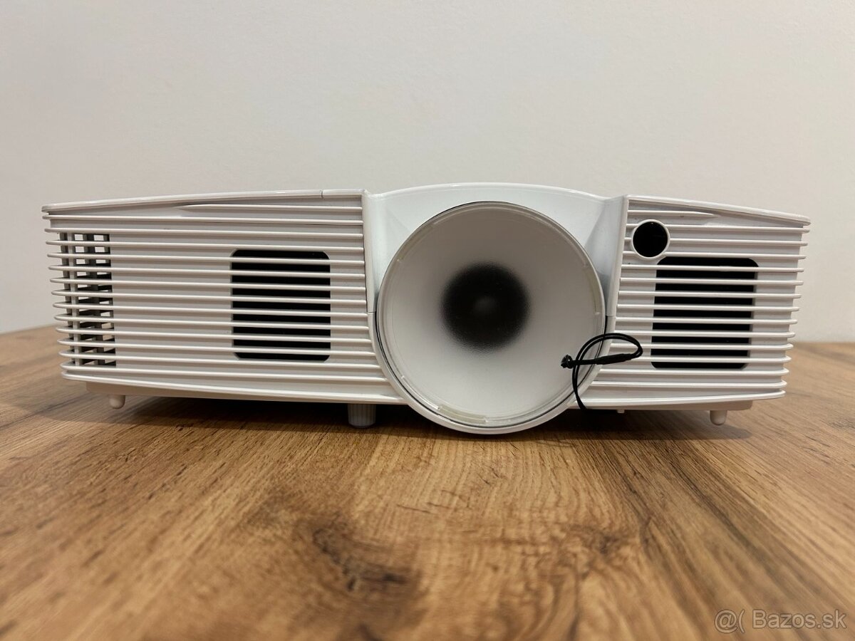 Predám projektor ACER H6517ABD - 2