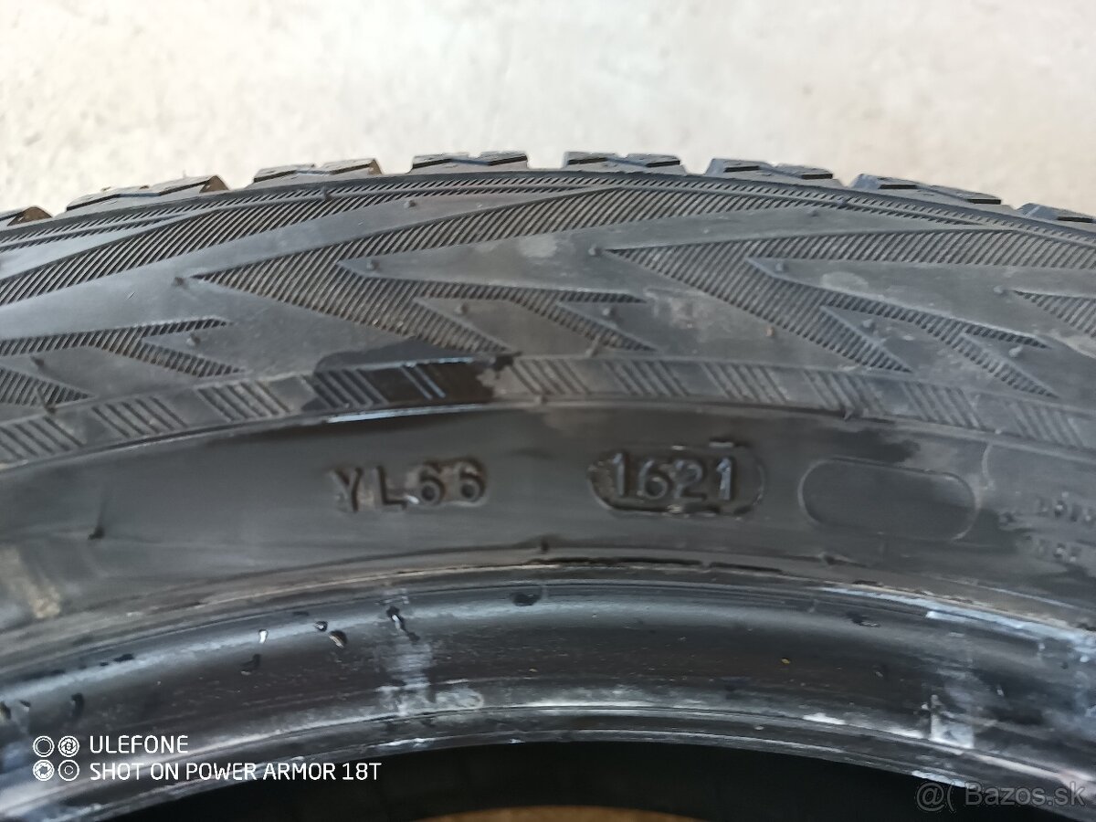Zimne pneu 235/55 R19 - 2