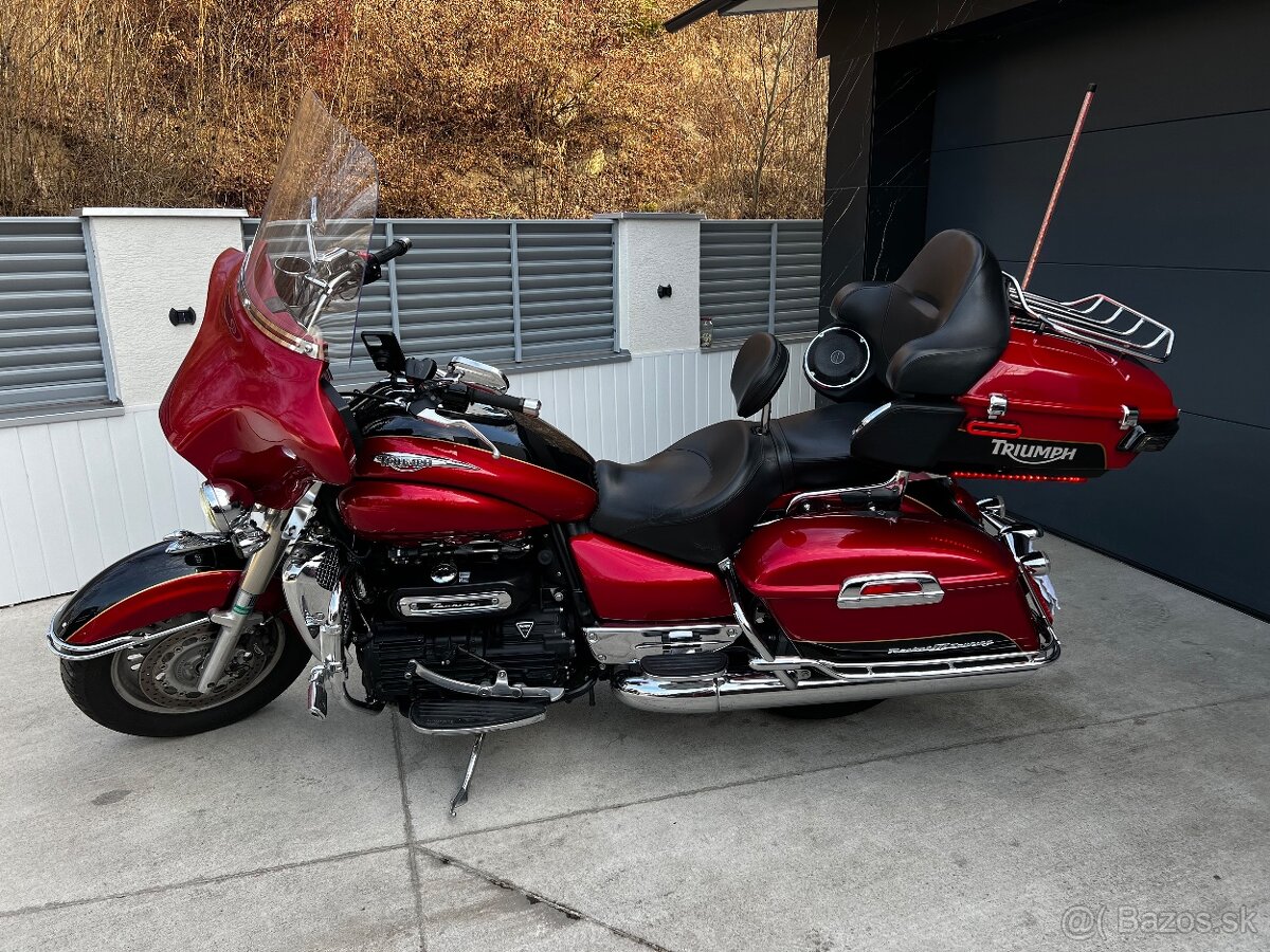 Triumph Rocket III TOURING - 2