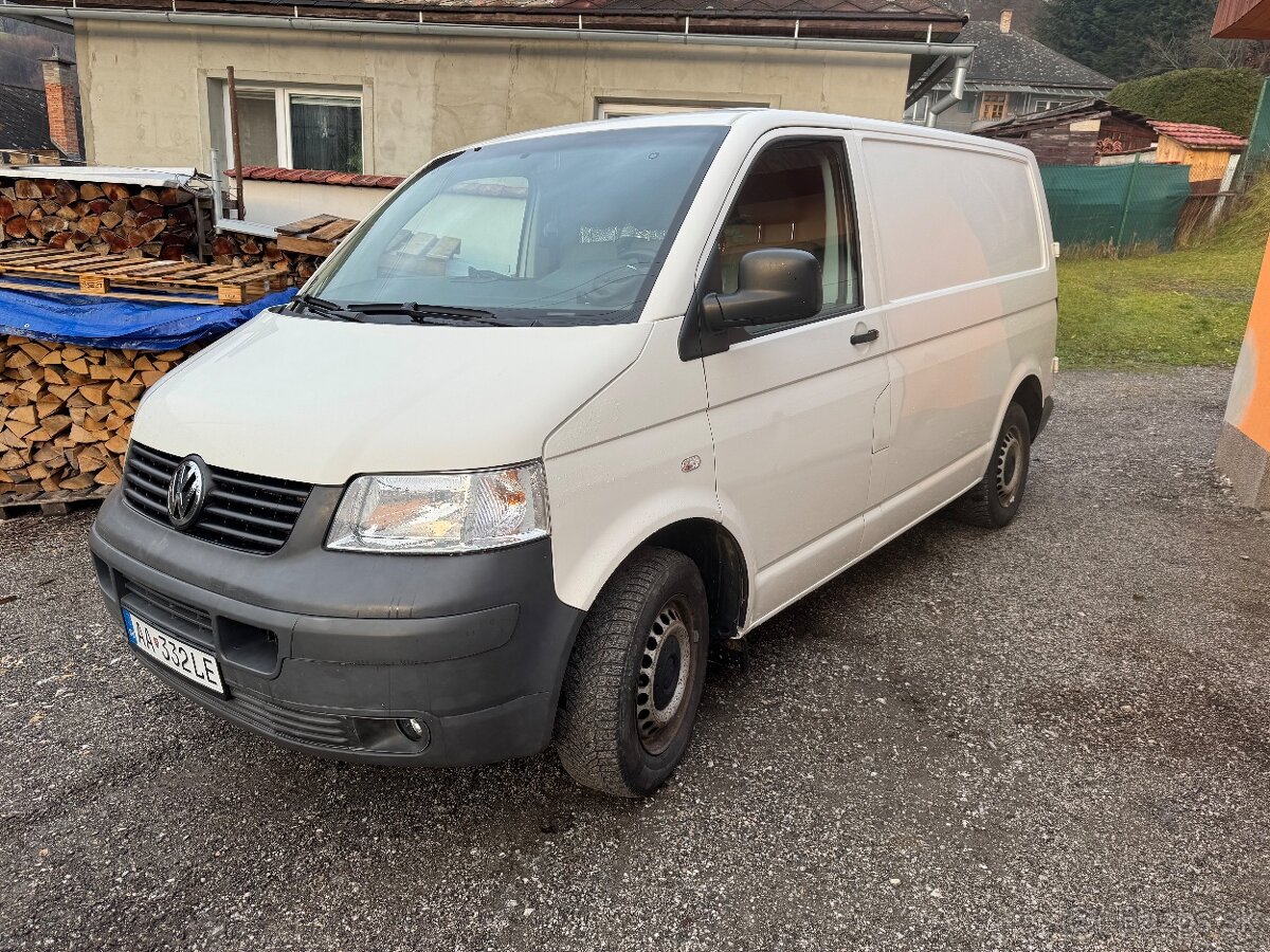 Predám Transportér T5 , RV 2010 - 2