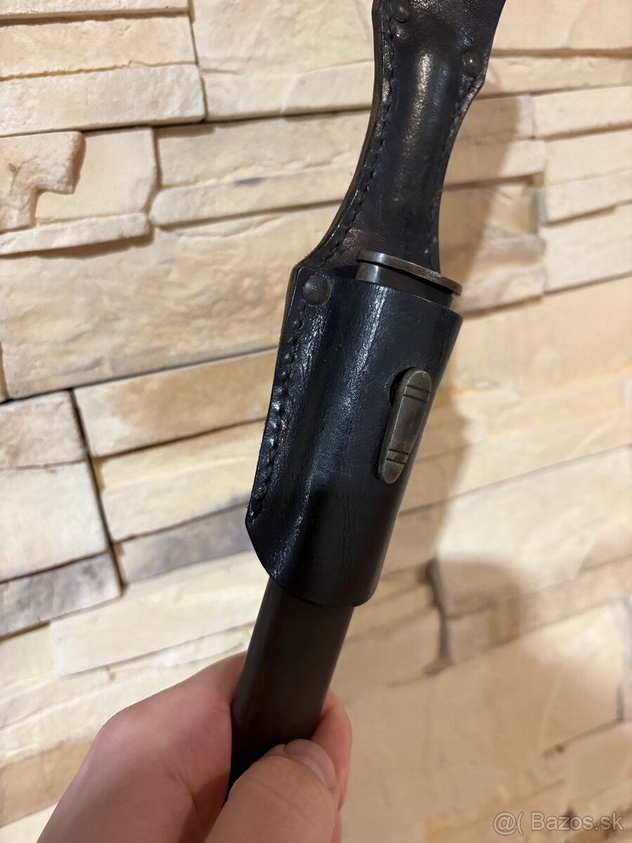 Zavesnik na bodák K98 - 2