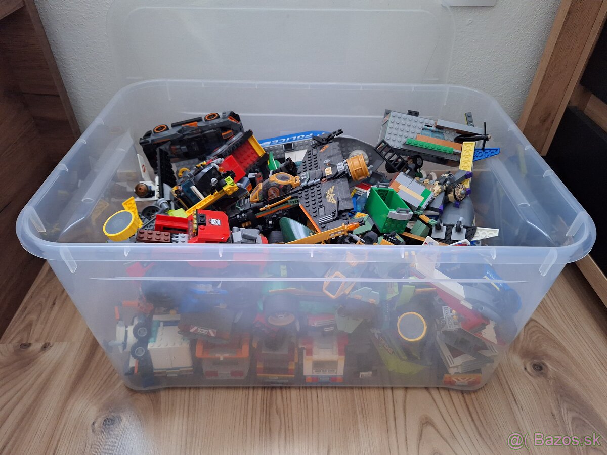 Predám lego - 2