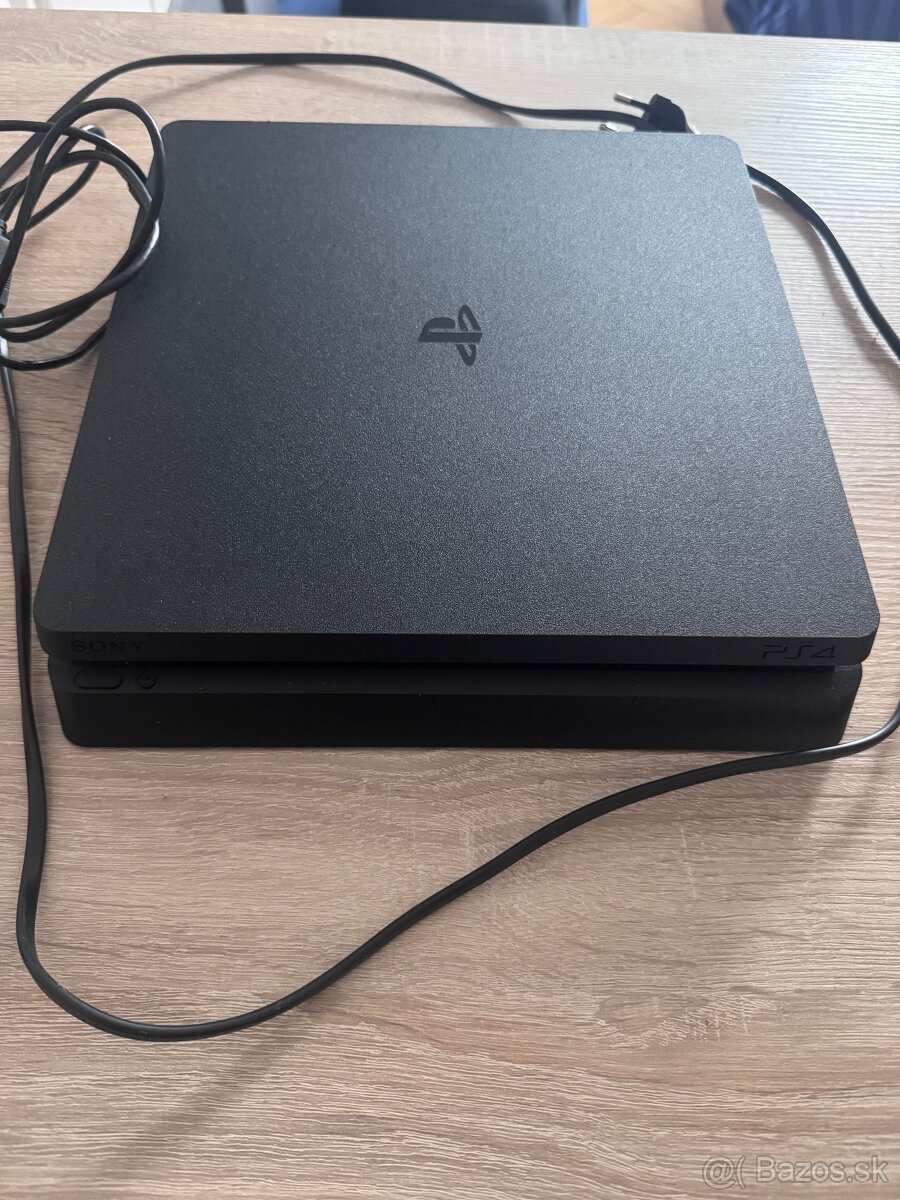 PS4 Slim 500GB - 2