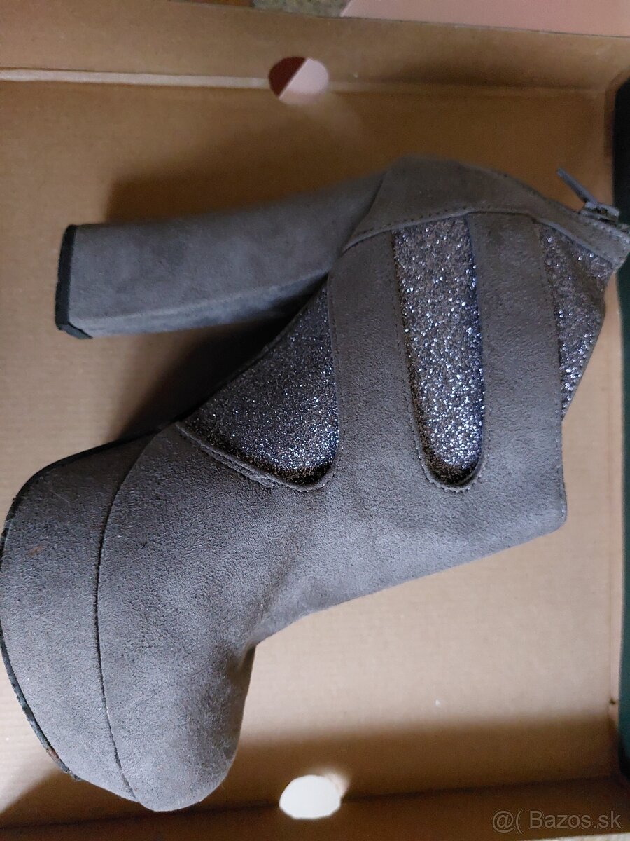 Predám polo čižmy veľk.37 - 2