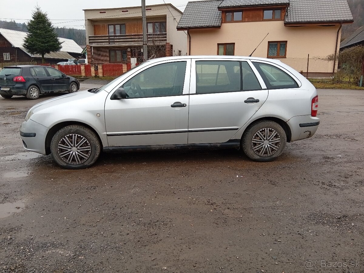 Škoda Fabia combi 1.2 htp 47kW - 2
