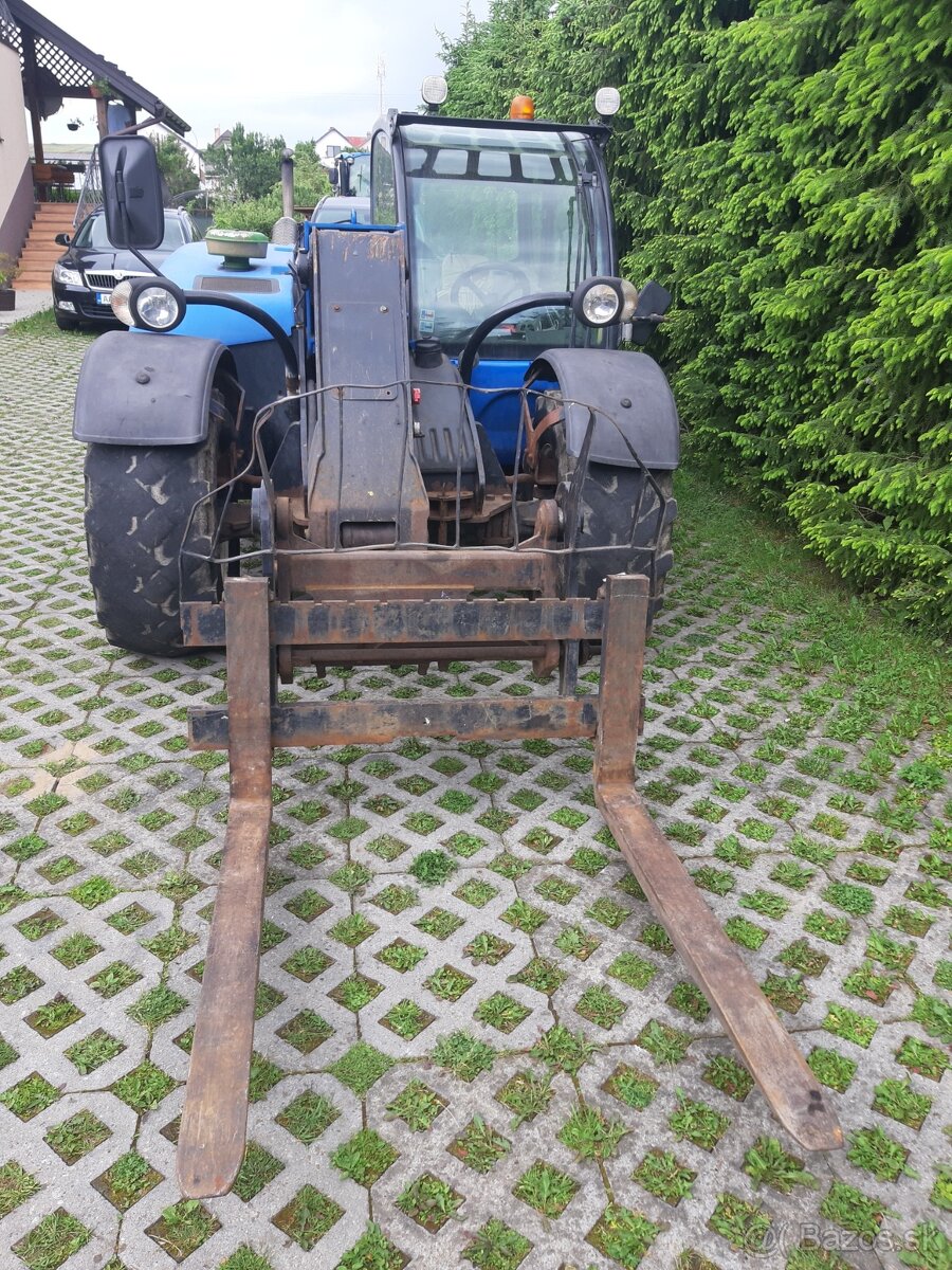 Teleskopický manipulátor New Holland LM 5030 - 2