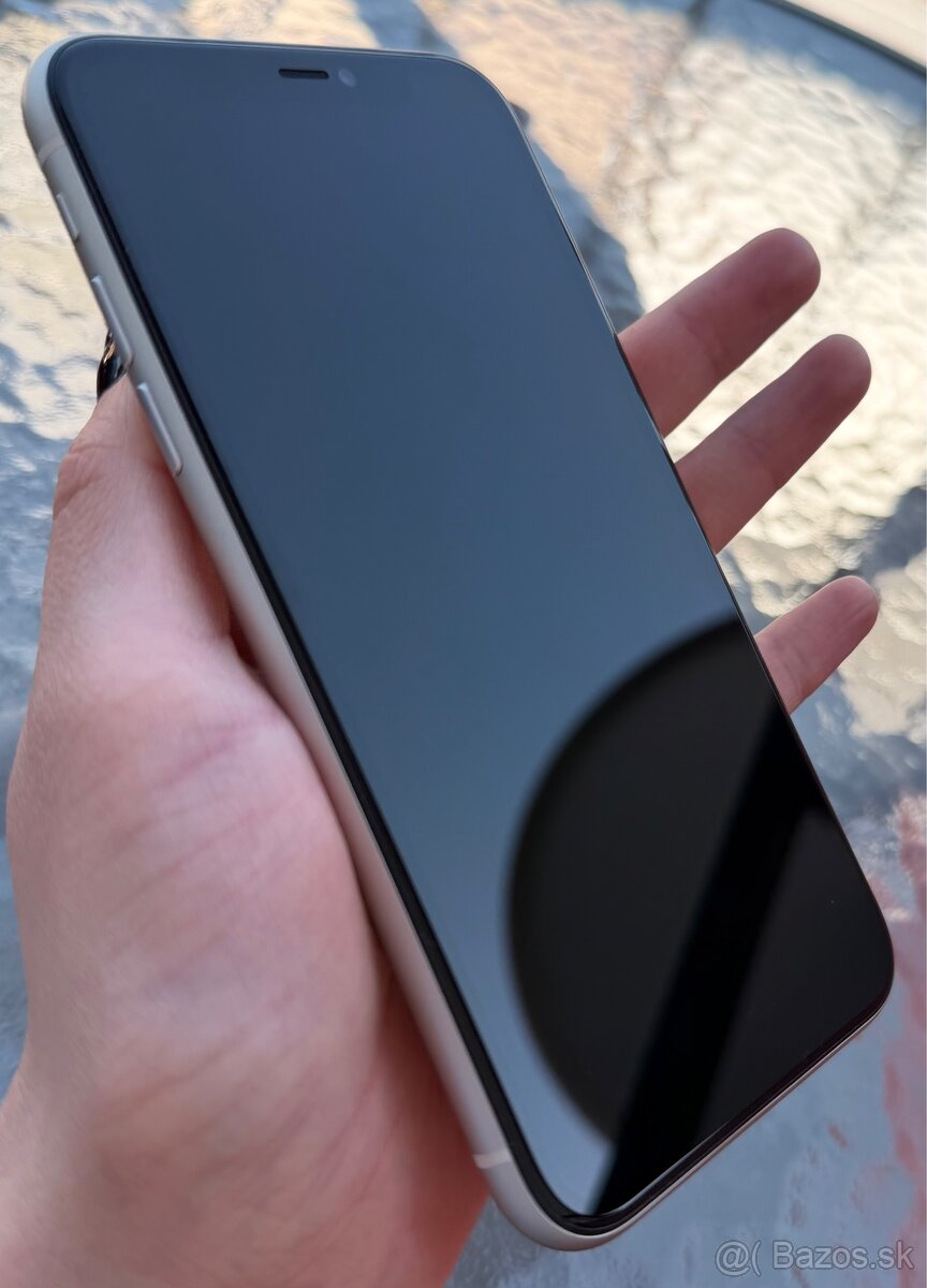 Predám iPhone 11 - 2