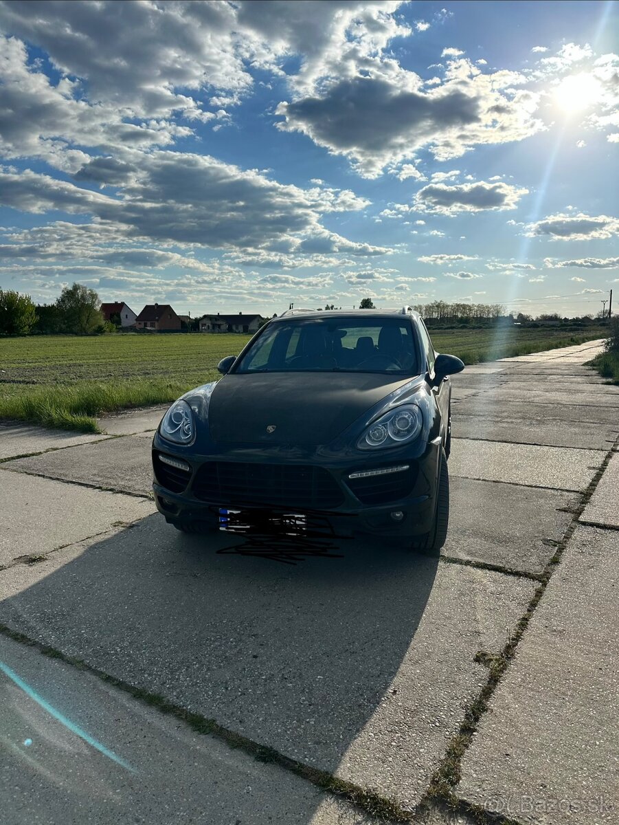 Porsche cayenne turbo - 2