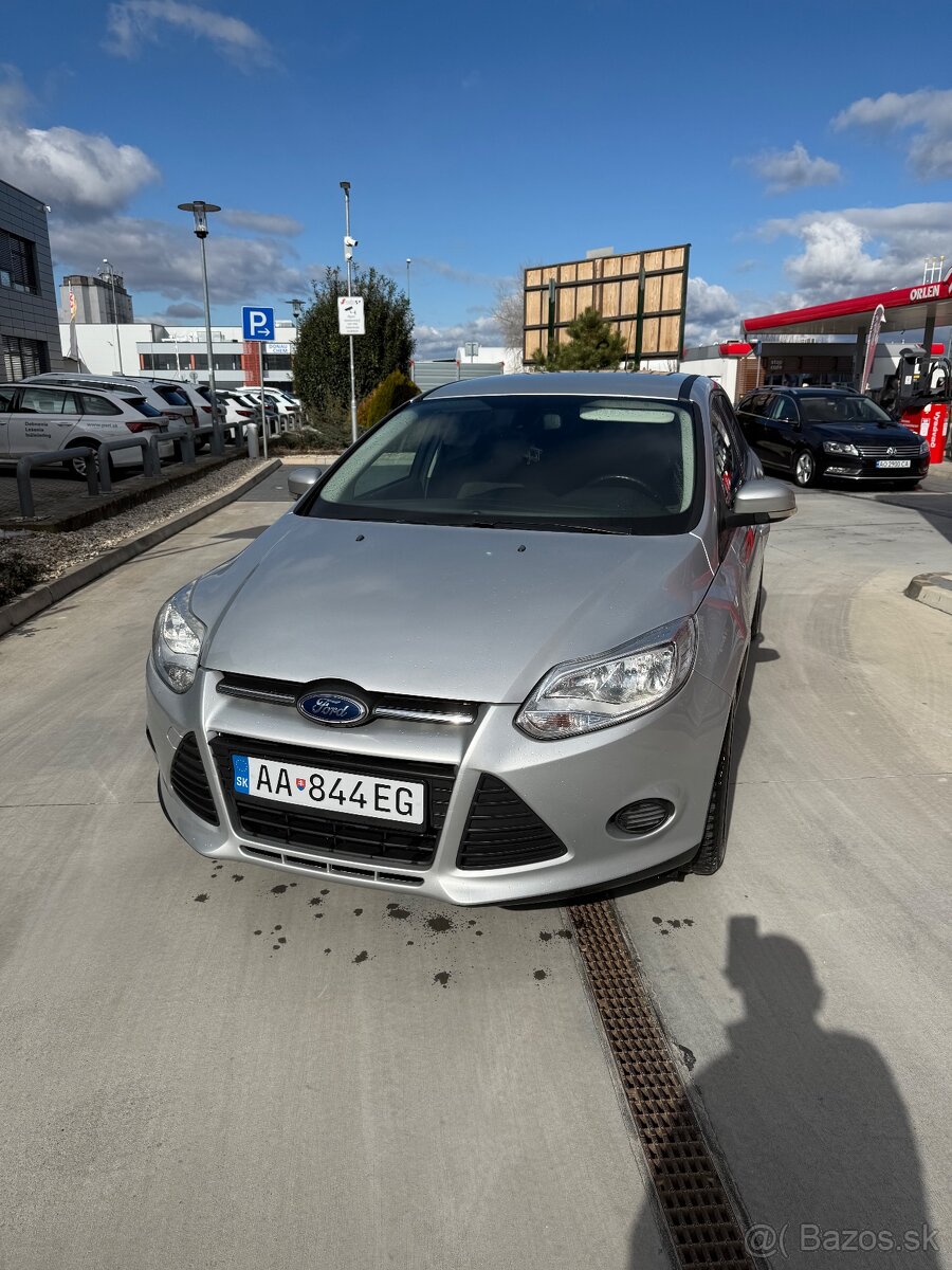 Predam Ford focus ecobost benzín - 2