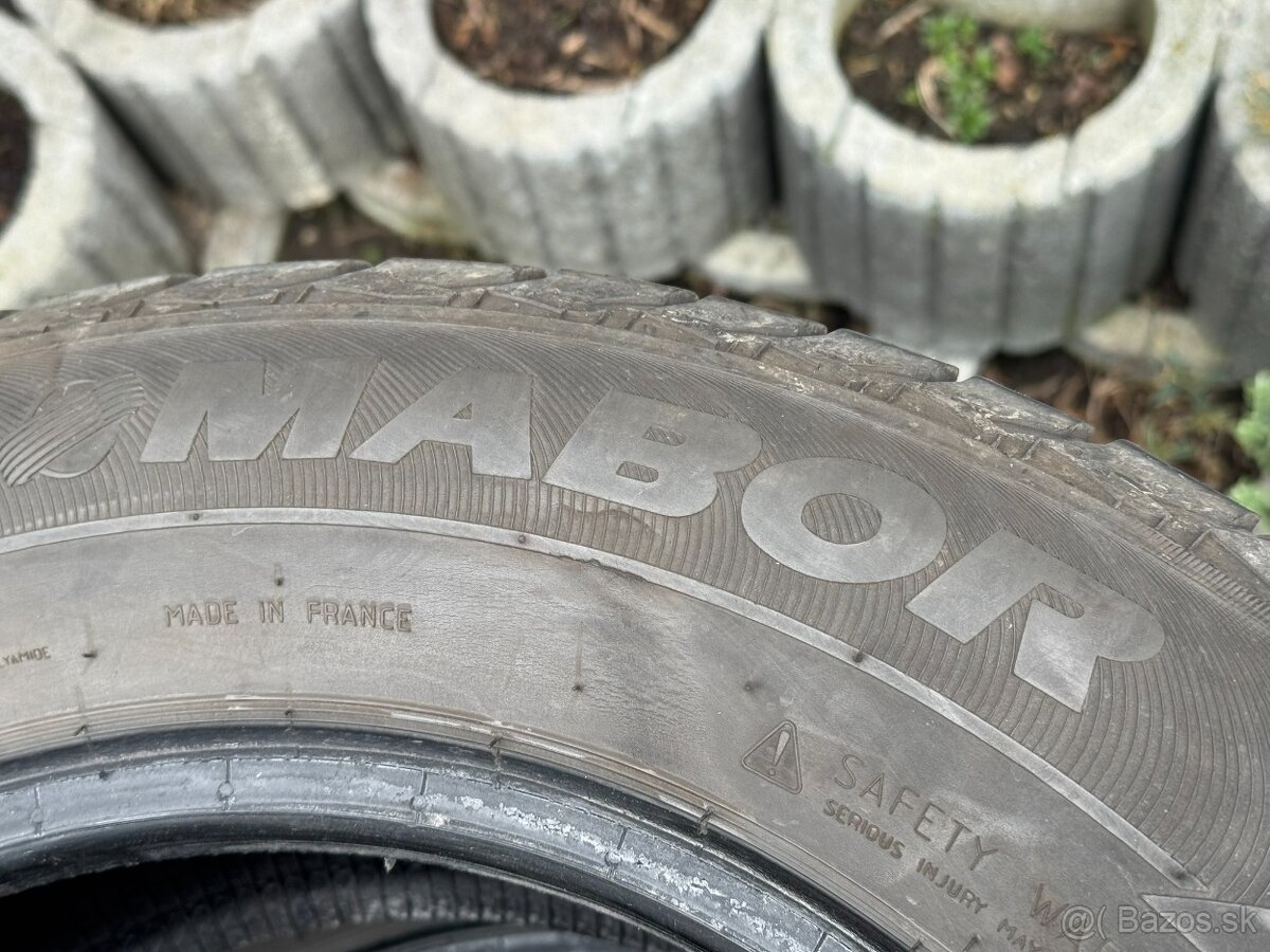195/65 R15 - 2