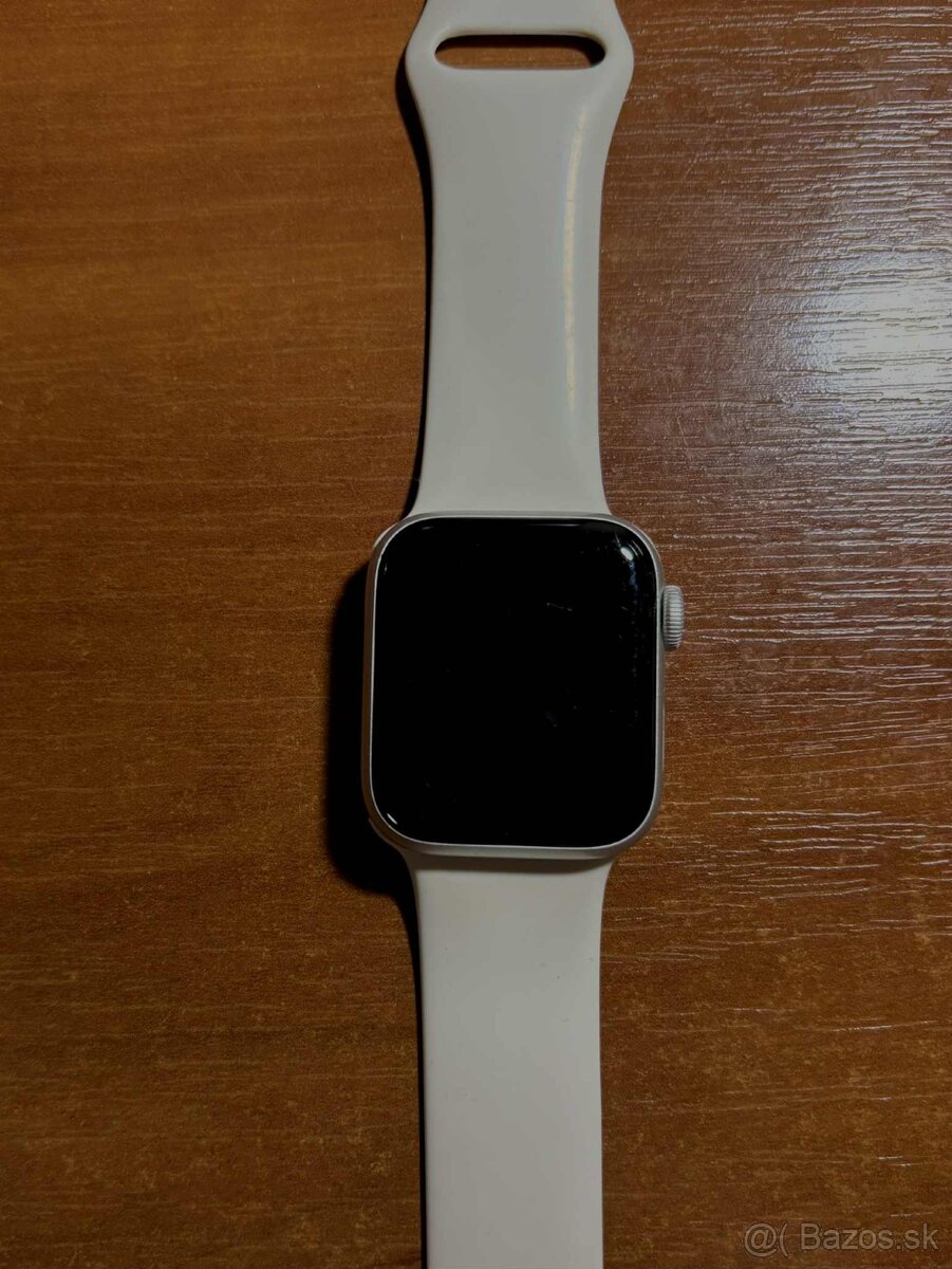Apple Watch Series 6 (GPS + Cellular) – 40 mm – strieborno-b - 2