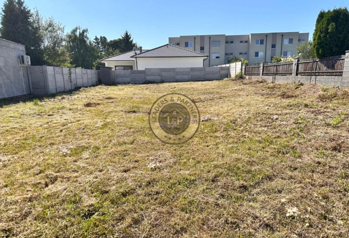 Na predaj stavebný pozemok v obci Pata - 2