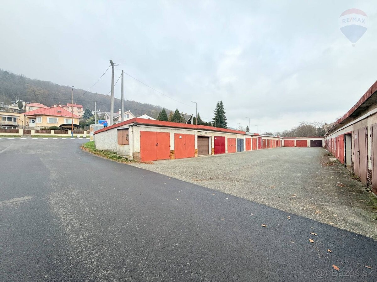 Garáž na ulici Puškinovej v Humennom, na predaj. - 2