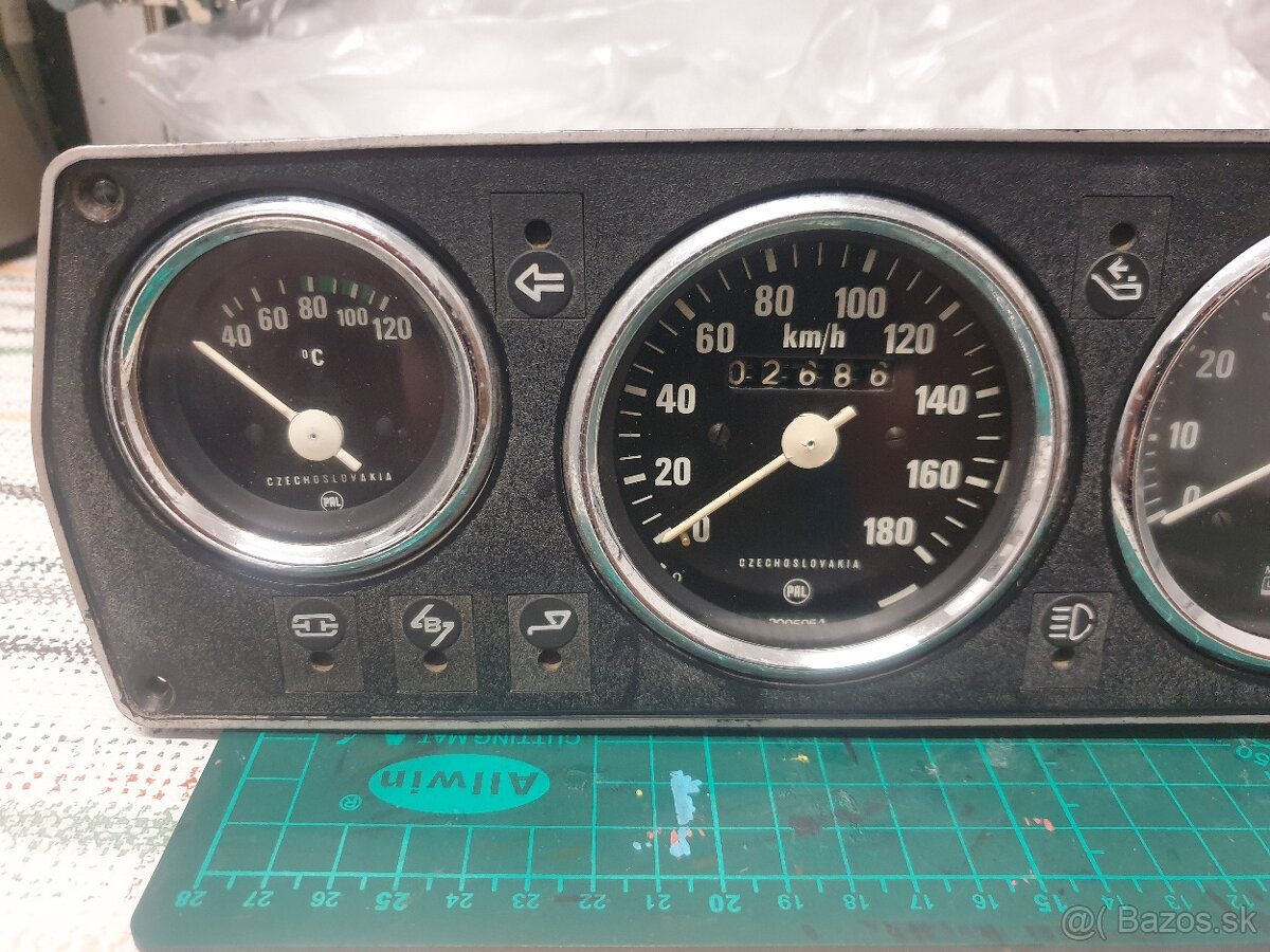 Škoda 120 Gls,Budíky, prístrojový panel, - 2