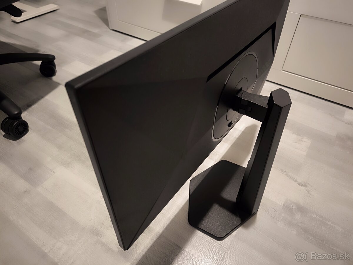 Predám AOC Q27G4X (QHD, 180Hz) - 2