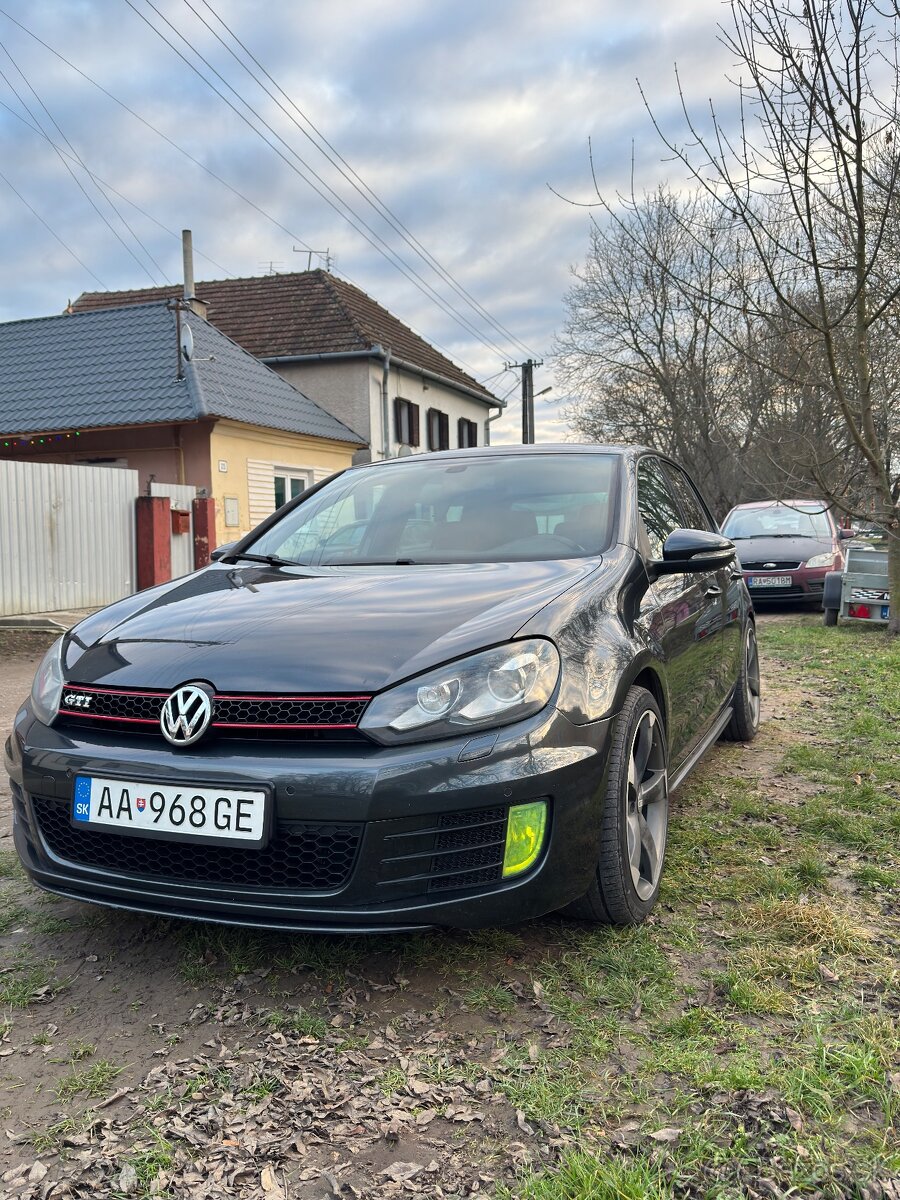 Volkswagen Golf 6 GTI DSG - 2