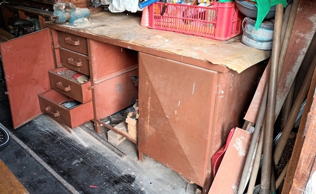 Predám pracovný stôl do garáže alebo dielne. - 2