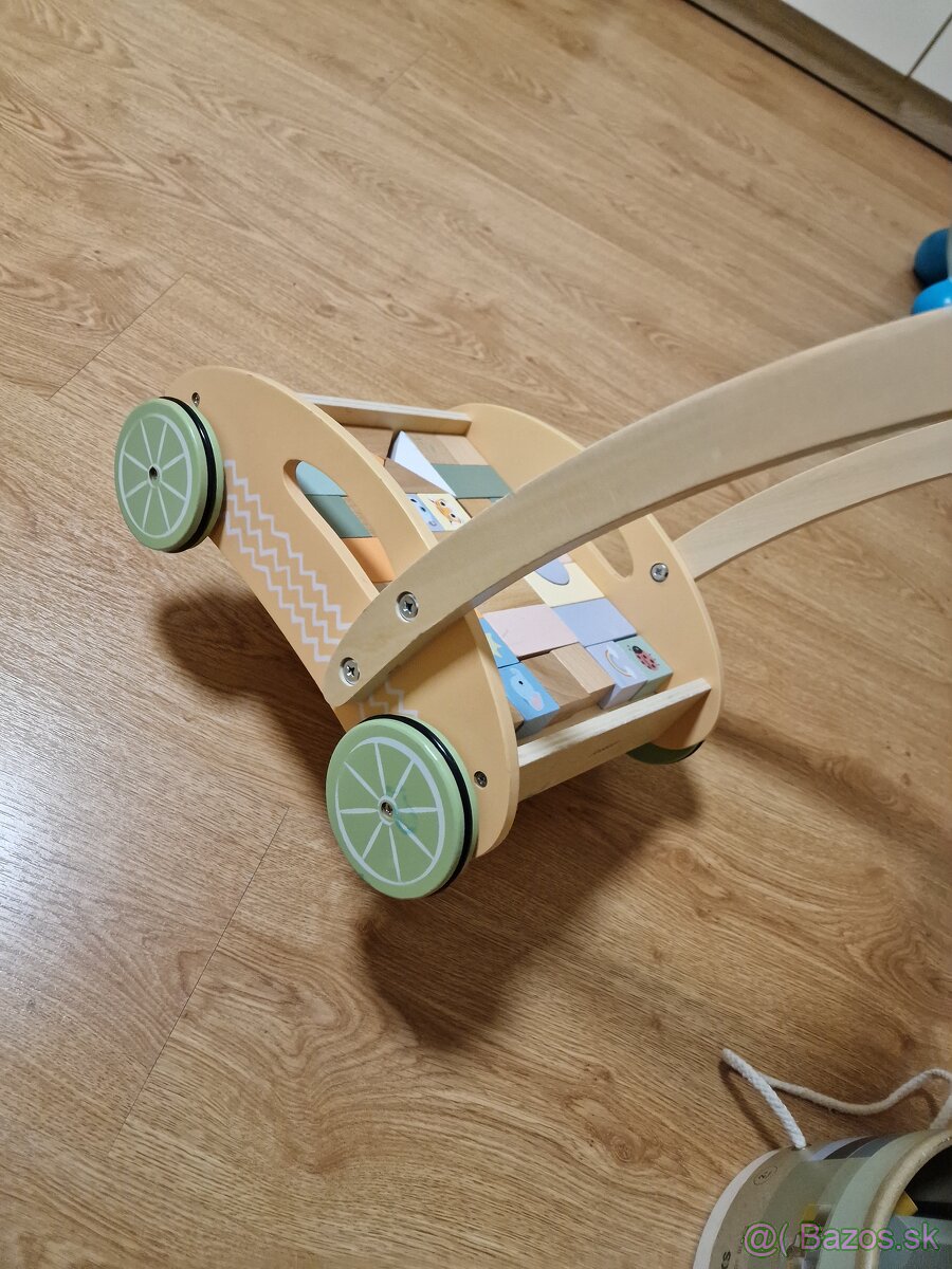 Dreveny vozik - 2