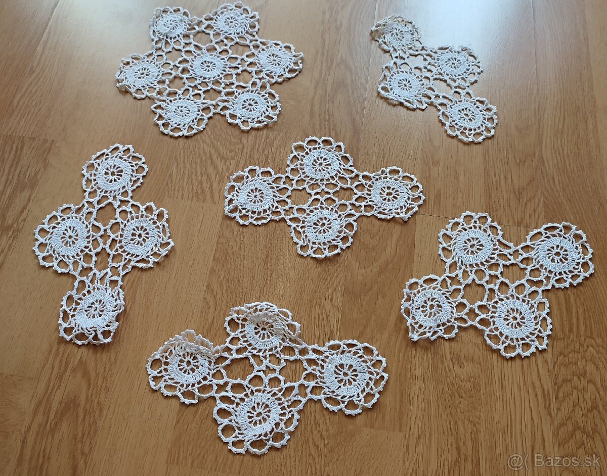 Háčkované obrusy a dečky - 25ks - 2