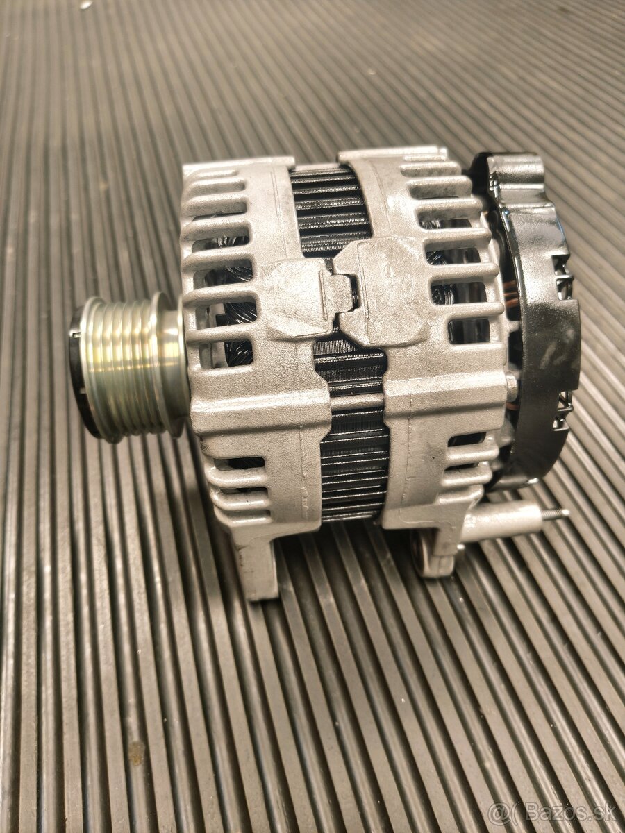 Alternátor Superb,Crafter, Octavia,T5 - 2