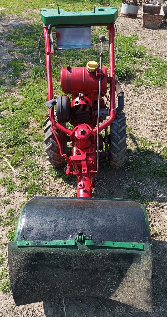 Predám 2xMF70 +vozik - 2