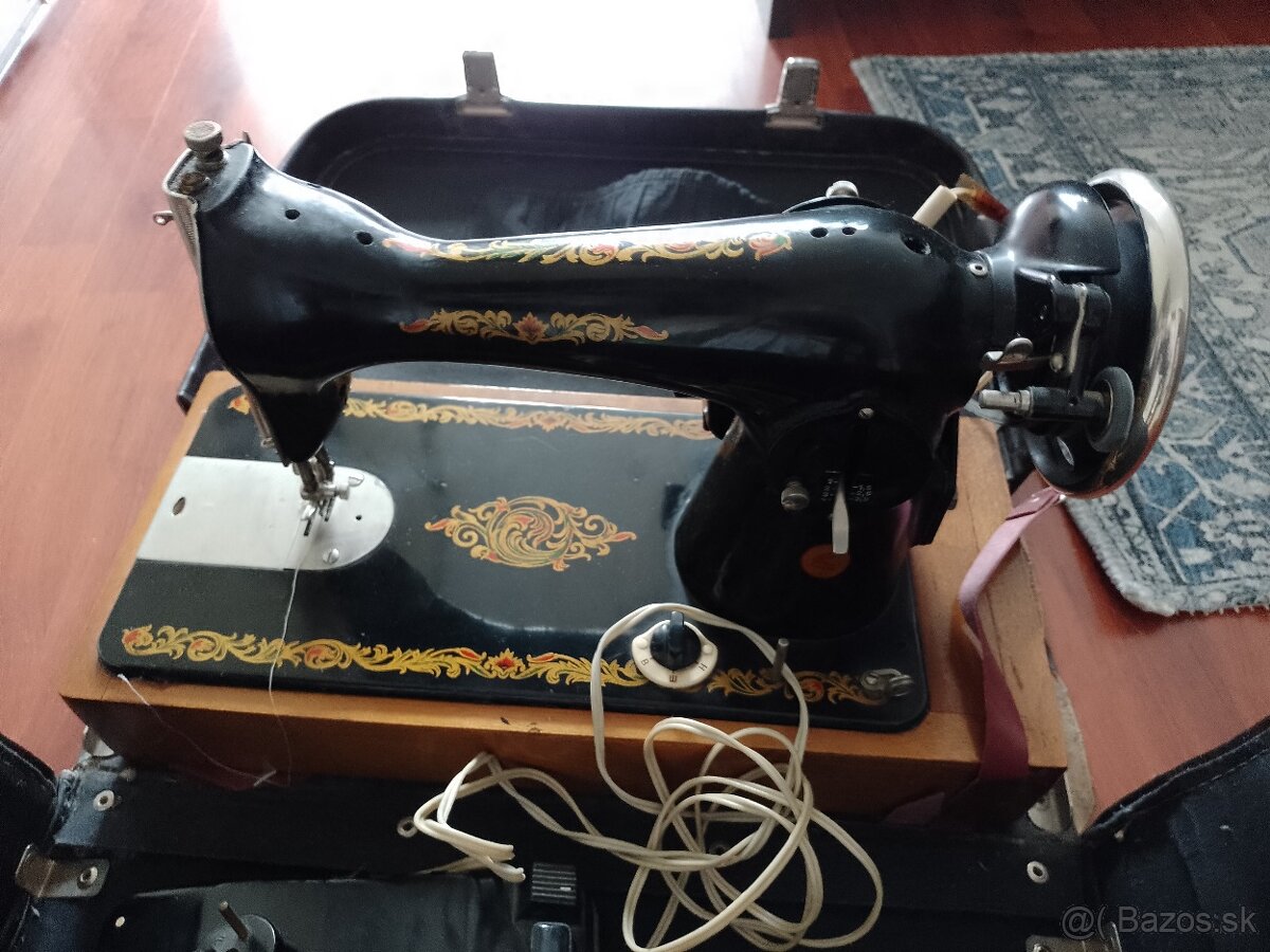 Šijací stroj - 2