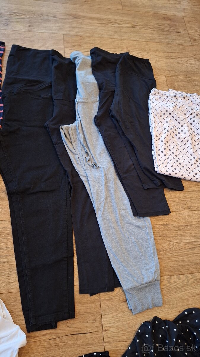 Balík tehu oblečenia vel.46 - 2