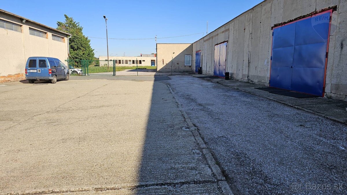 Prenájom haly 1320 m², Lukov dvor – Nitra. - 2