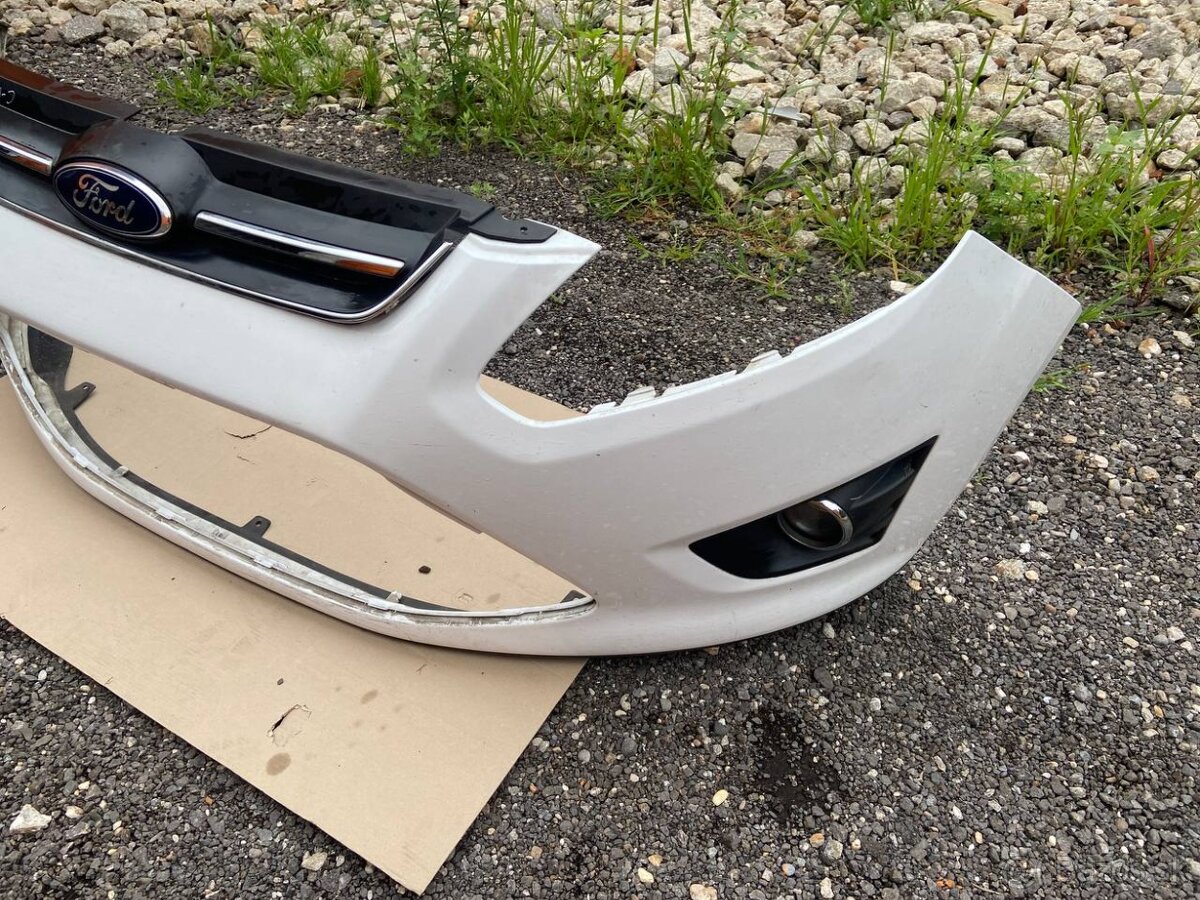 Ford C-Max 2014 Predný Nárazník - 2