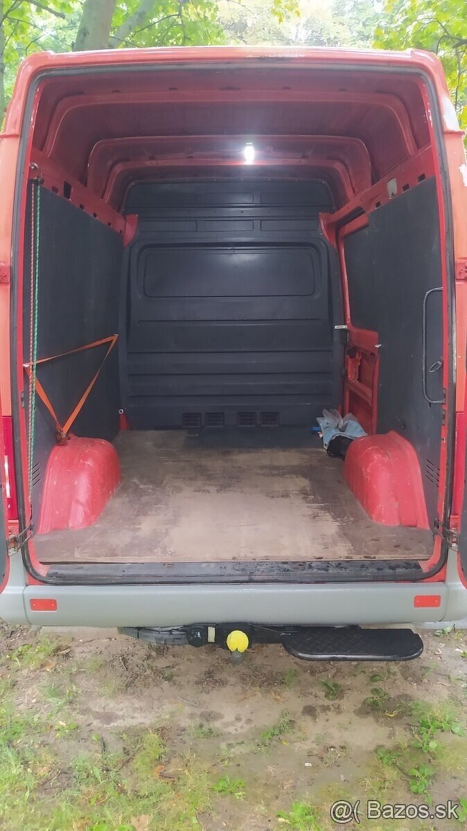 MERCEDES SPRINTER w903 DELIACA PRIEČKA, STENA medzi kabinou - 2