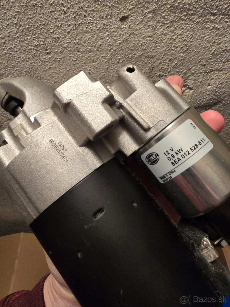 Starter Hella 8EA 012 528-511 - 2