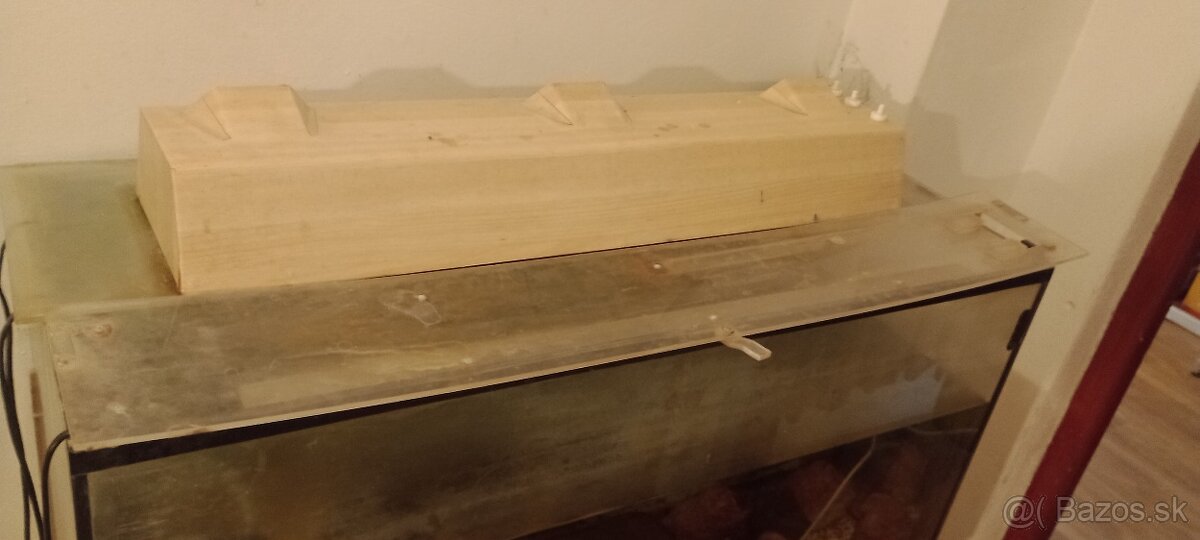 Akvárium +prislusenstvo - 2