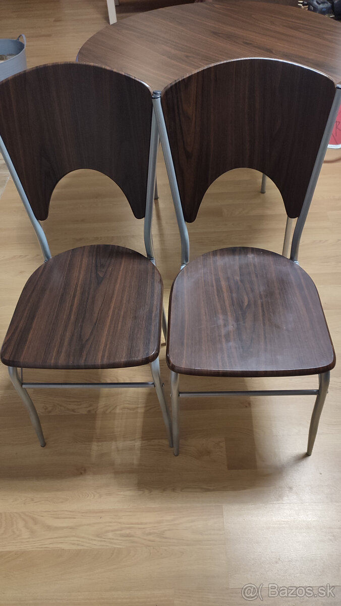 Stôl a 2 stoličky - 2