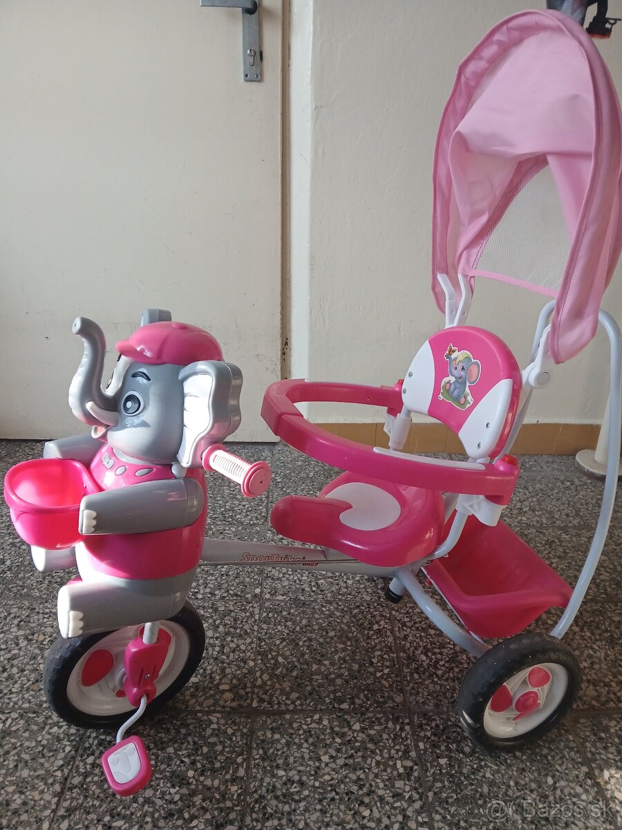 Trojkolka hraci slon - 2