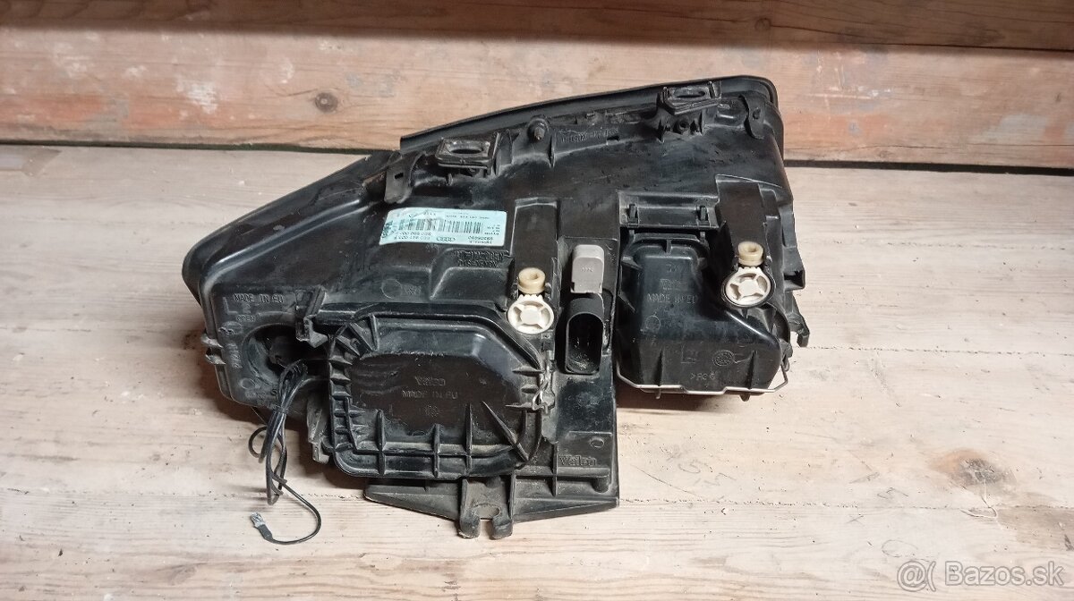 Lave svetlo Audi A4 B6 - 2