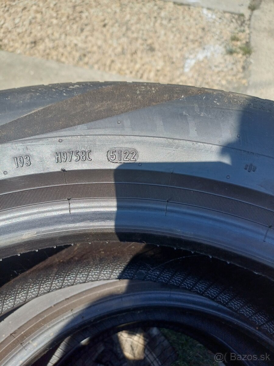 235/55 r18 letné pneumatiky ,Pirelli - 2