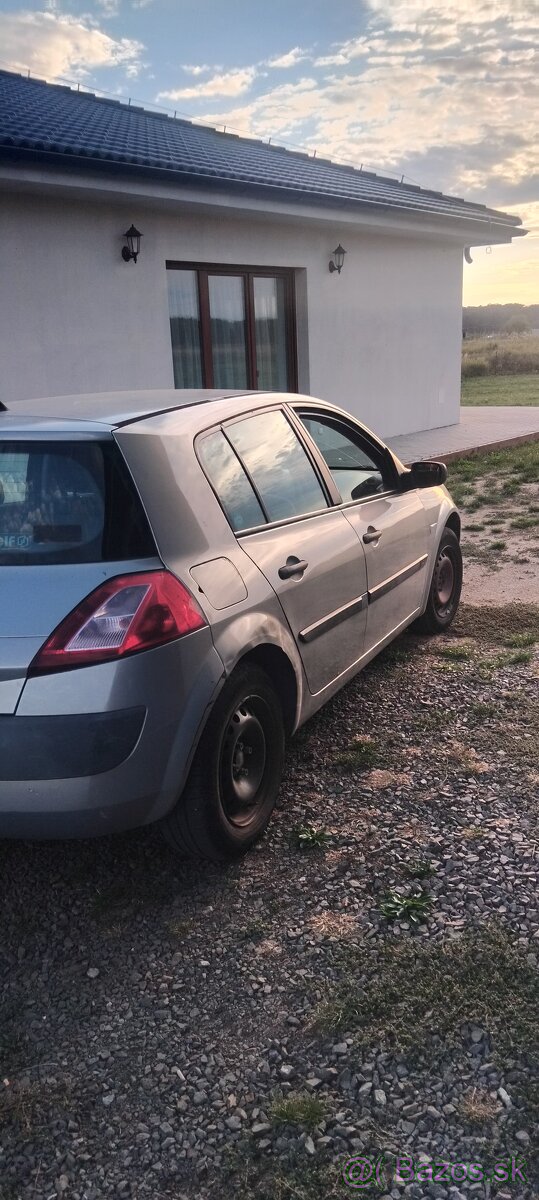 Renault Megane - 2