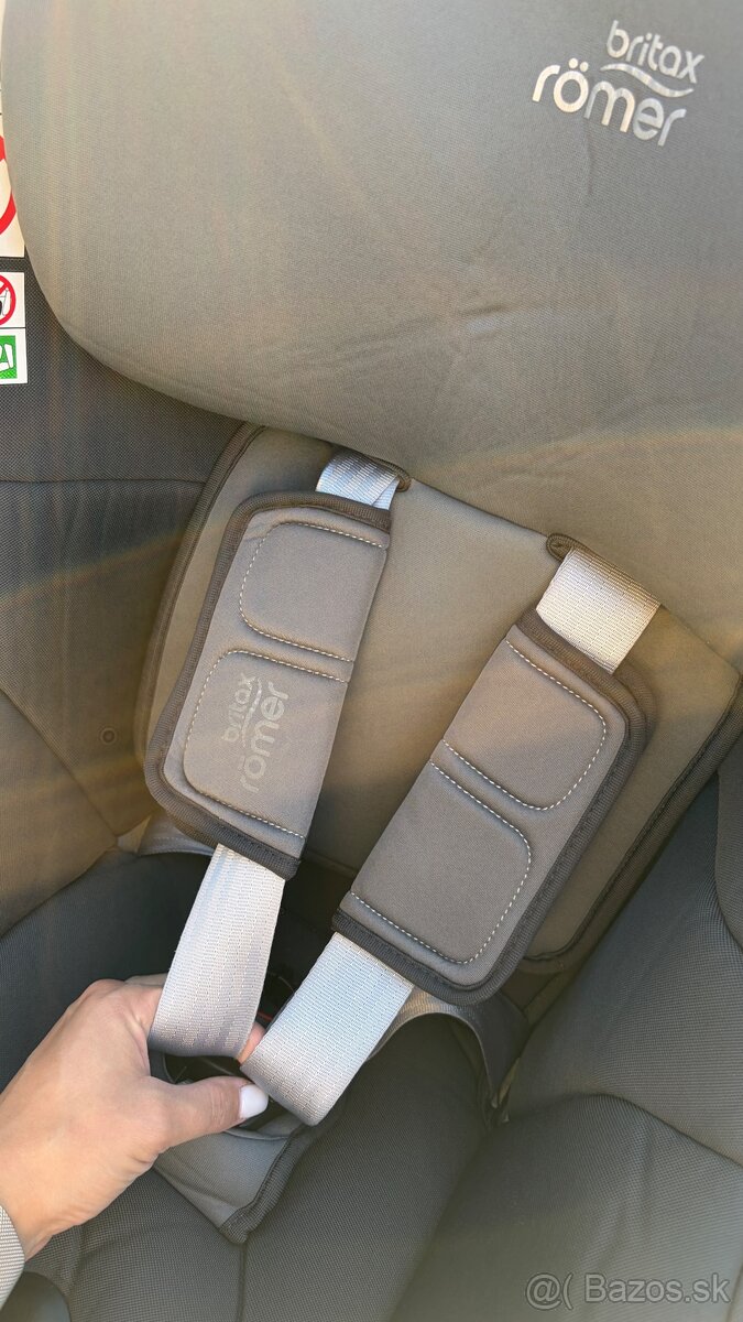 Autosedačka Britax Romer Dualfix i-Size - 2