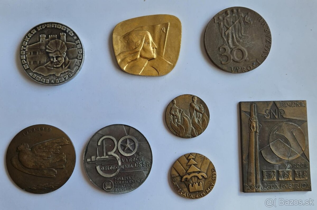 Medaile, plakety, vyznamenania - 2