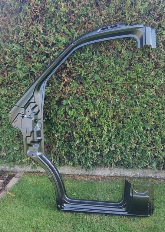 Mercedes Sprinter W907 W910 - Prah podbeh stlpik - 2