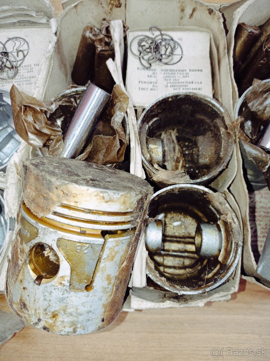 Gaz 69 - pístní sady - 2