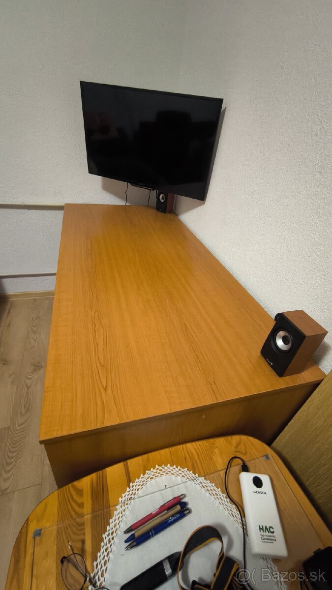Pracovny/pisaci stol - 2
