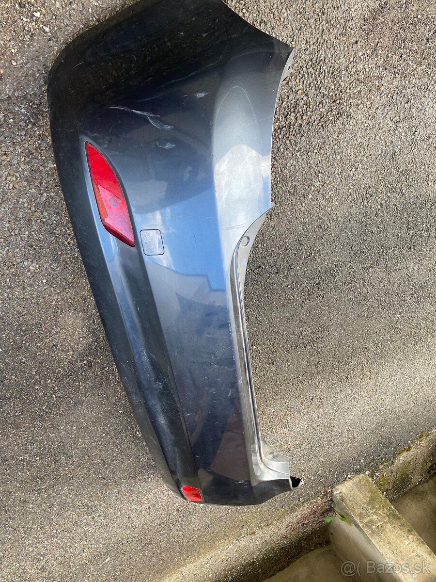 Kia Ceed HB zadny naraznik - 2