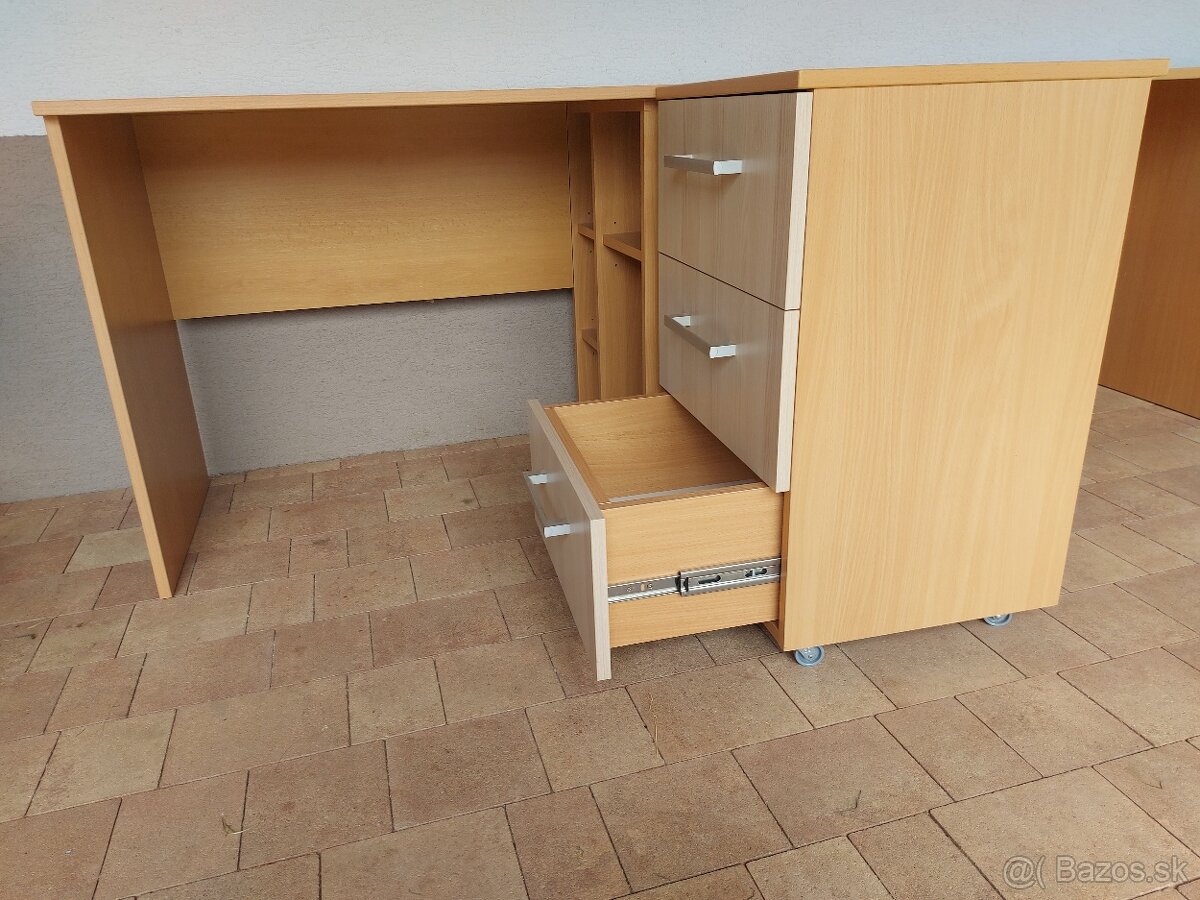 Kancelársky písací stolík - 2