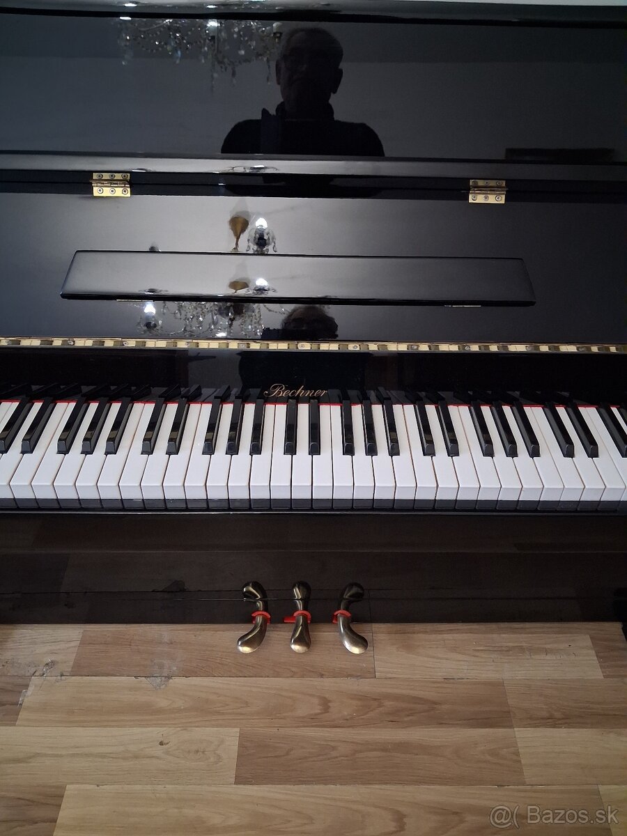 Predám pianíno Bechner - 2