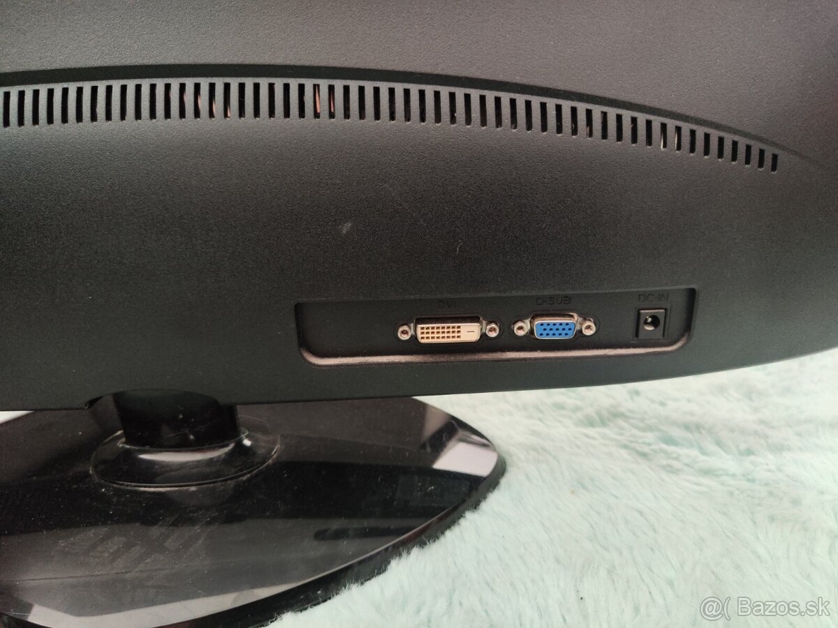 Predám HP x23LED - 2