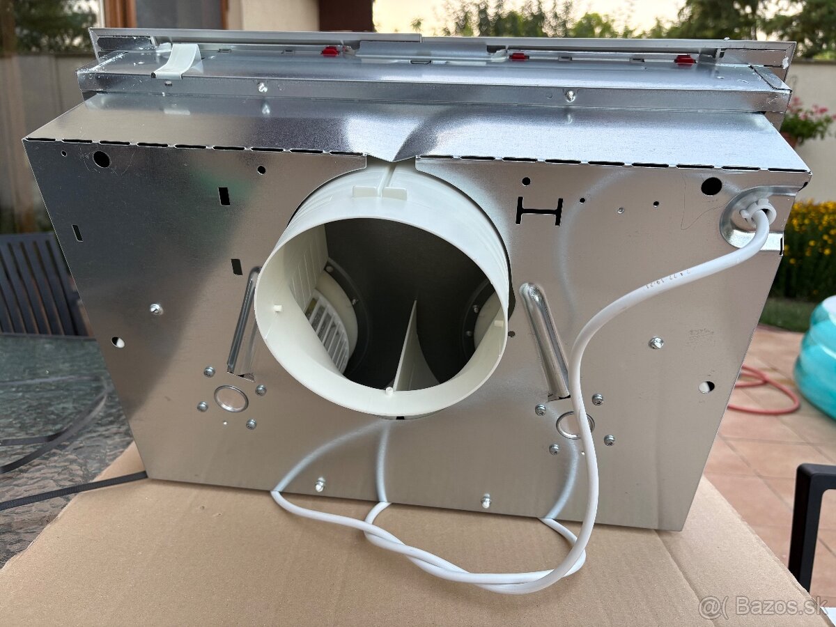 Predám nový digestor Bosch DHL555BL - 2